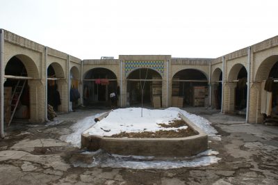 نمای شمالی حیاط سرای حاج شامی بالا