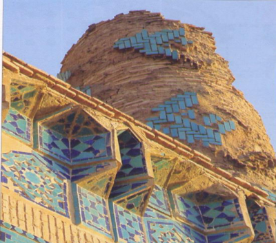 تزئینات با کاشی در گنبد سلطانیه